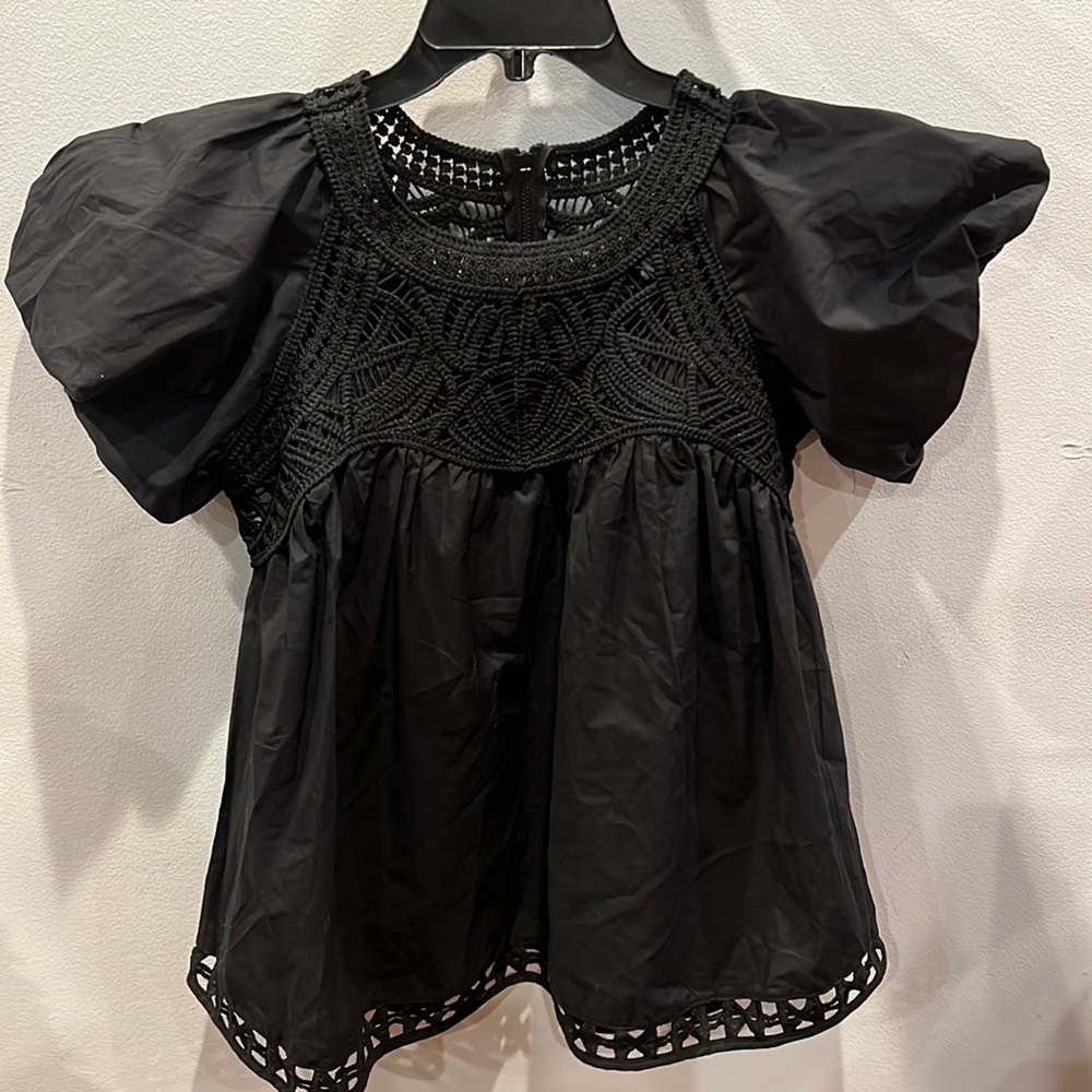 Nice Women’s Top